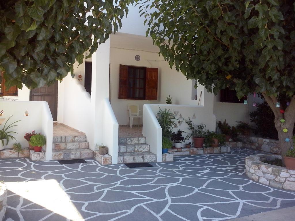 Athena'S Houses Skyros Exterior foto